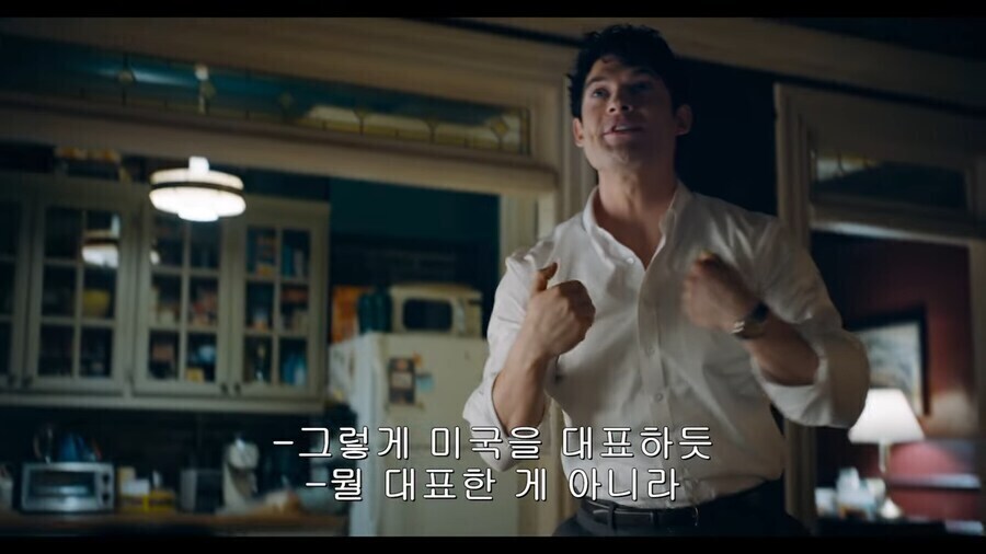 DC) 이민자 출신 슈퍼맨의 고뇌를 그려내는 제임스 건_3.jpg