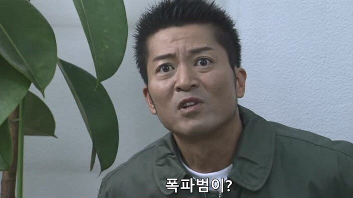 테러리스트한테 협박당하던 편의점 점주의 최후_46.jpg