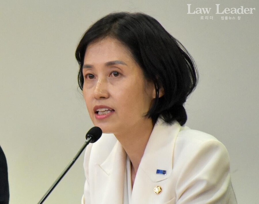 박은정 “부하 팔아 생존 도모 내란 우두머리 윤석열 몸부림 가엾다”_1.jpg