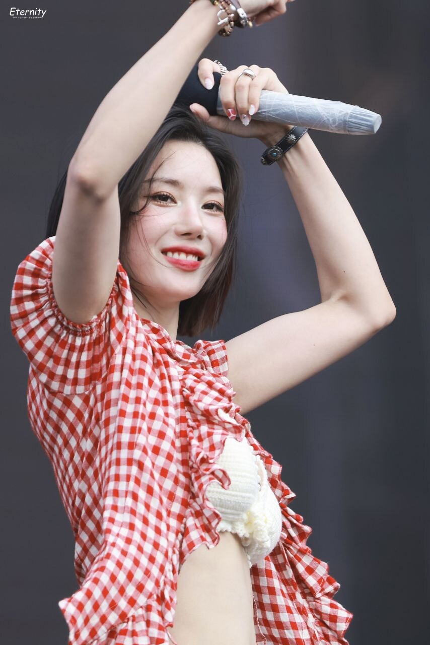 워터밤 권은비_7.jpg