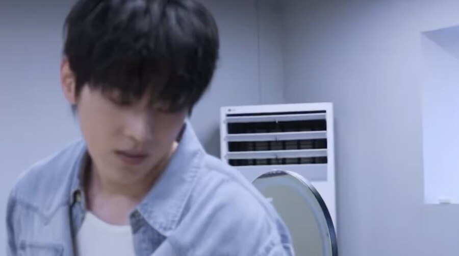 헬로키티 그림자 따라했지만 콩이 되어버린 연예인 .jpg_3.png