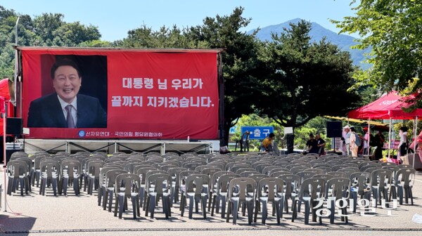 한산한 7월의 서울구치소… 윤, 지지자도 등돌린 재구속 결말_1.png