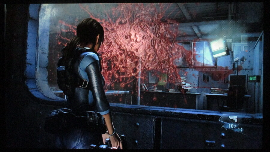 바이오하자드 레벌레이션스_59.jpg