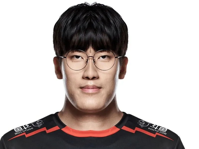 롤)AL 후반 갈 수록 불리한데 벌써 밀리네_1.webp