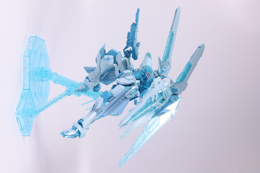 MG] 프리덤 건담 2.0 (크로스 콘트라스트 컬러 클리어 블루 Ver.)_43.jpg