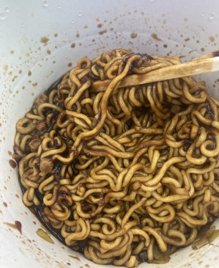짜빠게티 사발면 섭취_1.jpg