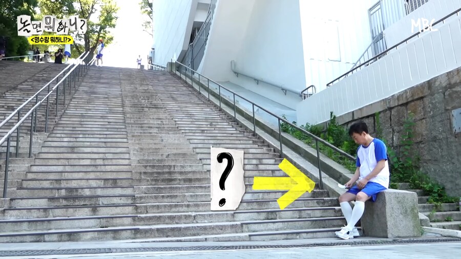 유재석 : 명수형 방송 중에 휴대폰 하지마_3.png