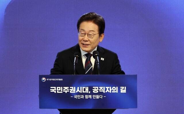 “대통령님, 저 기억하세요?”…10년전 고교생, 5급 공무원 돼 다시 질문_1.jpg