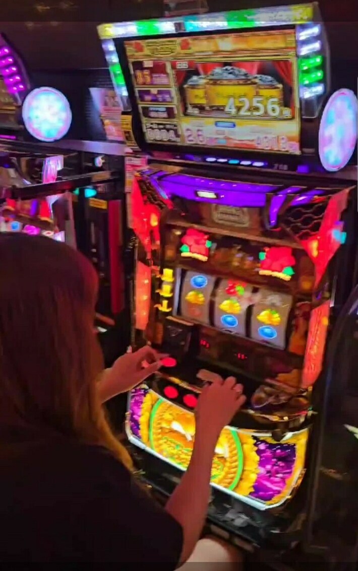 루리야! 이사진 움직이는게 가능 하겠냐_1.jpg