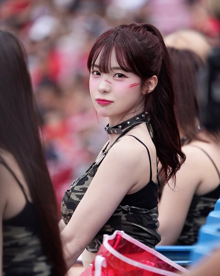 호불호 갈리는 복장 jpg_3.jpg