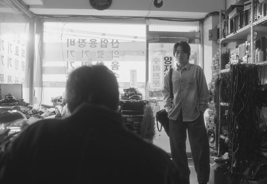 김고은, 구교환 주연의 단편 영화 스틸 공개_3.jpg