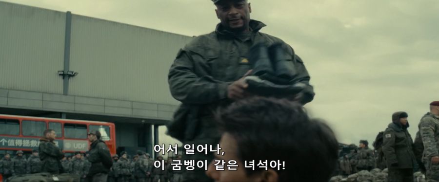 엣지 오브 투모로우를 보면서 기억에 남는 장면_2.jpg