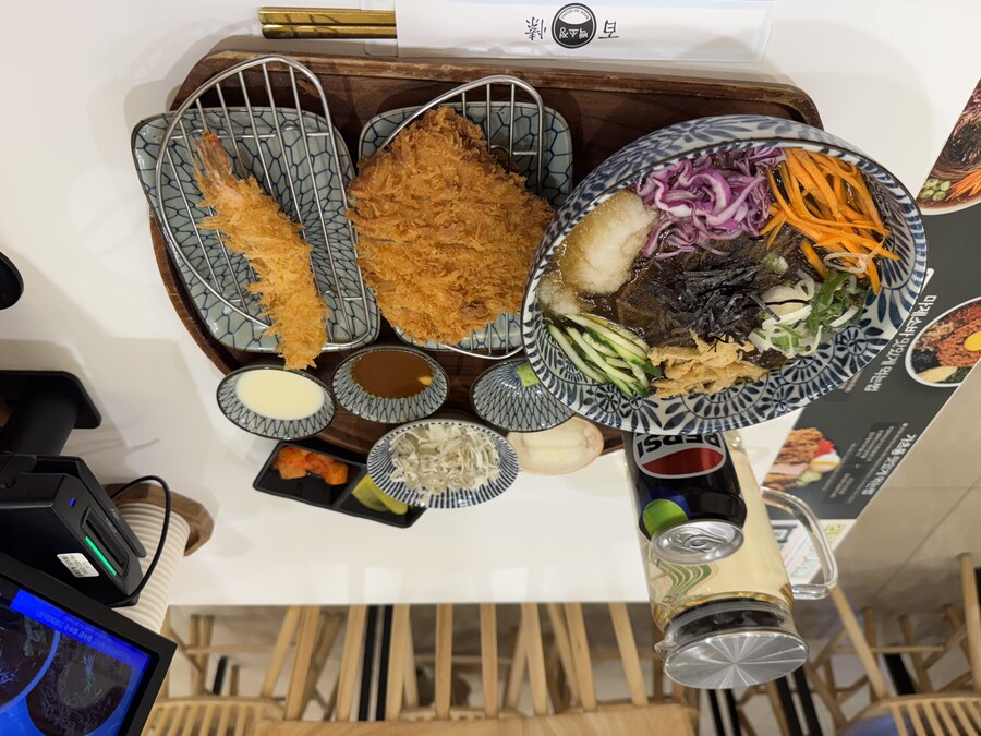 오늘은 국수나 먹습니다._1.jpg