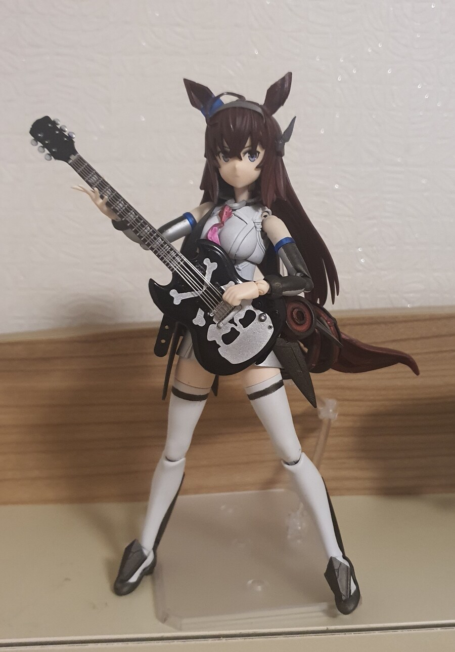루리야! 이 프라모델이 기타 연주하게해줘_1.jpg