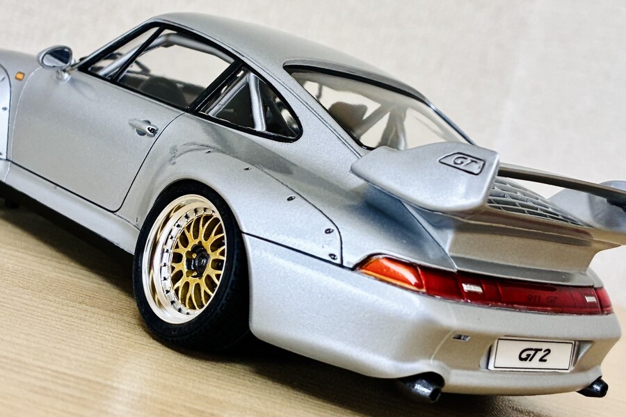 1/24 PORSCHE 911 GT2 ROAD VERSION CLUB SPORT_4.jpg
