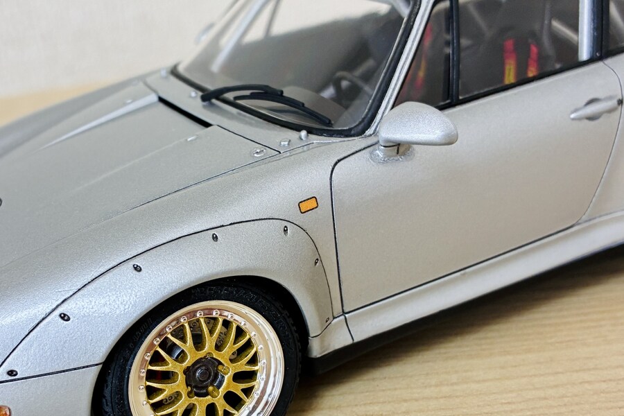 1/24 PORSCHE 911 GT2 ROAD VERSION CLUB SPORT_11.jpg