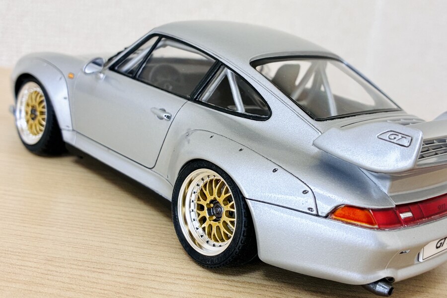 1/24 PORSCHE 911 GT2 ROAD VERSION CLUB SPORT_14.jpg