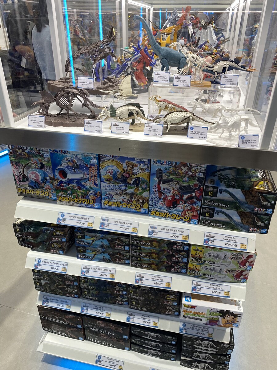 스압주의) 리뉴얼된 용산 건담베이스, 반다이남코 코리아 스토어 방문 및 후기_12.jpg