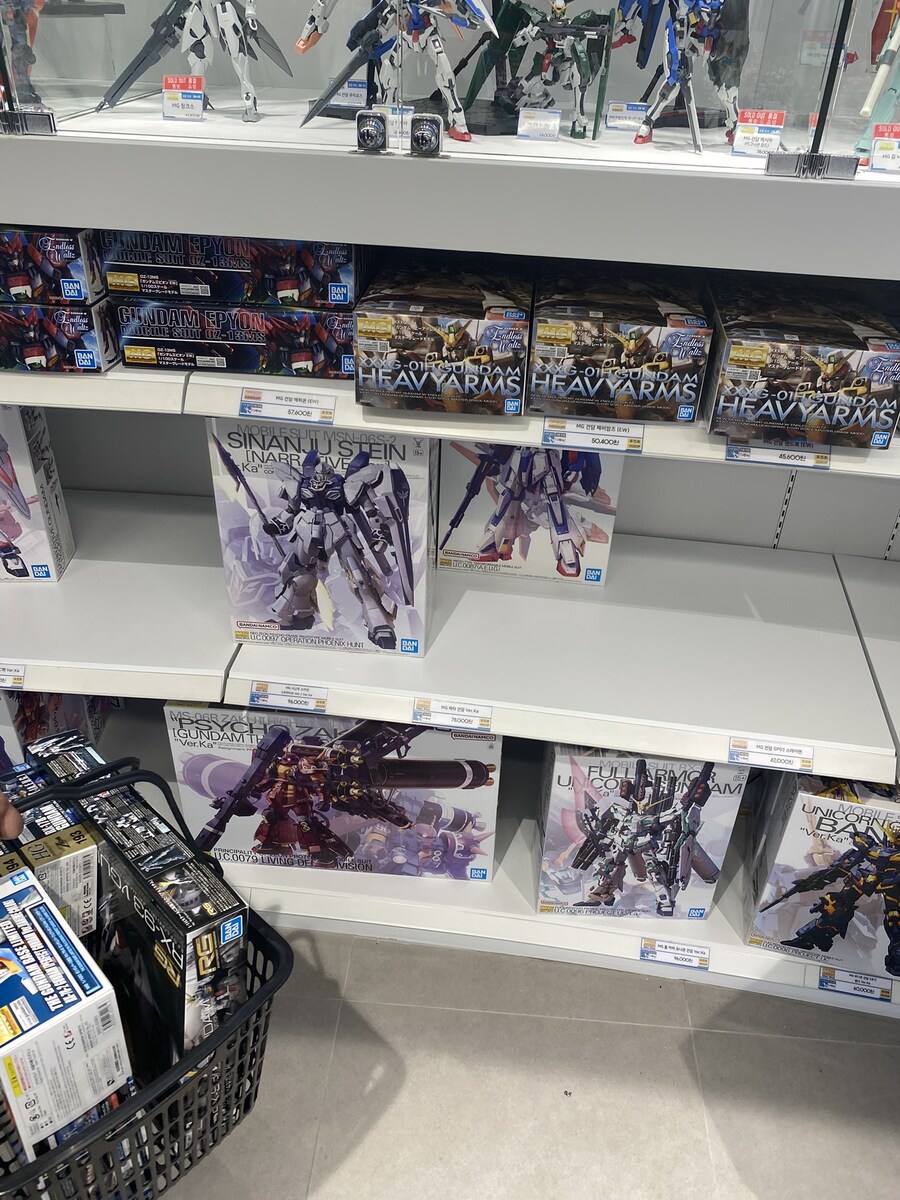 스압주의) 리뉴얼된 용산 건담베이스, 반다이남코 코리아 스토어 방문 및 후기_21.jpg