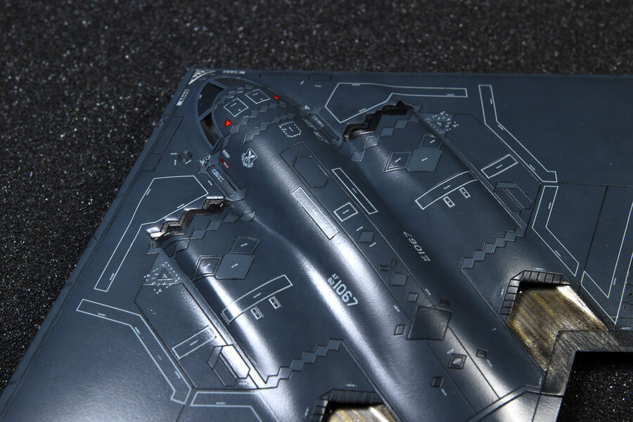 오로지 스폰지 도색만으로 B-2 완성하기!!_5.jpg