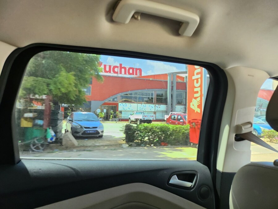 아프리카에서 먹는 신라면 12000원_19.jpg