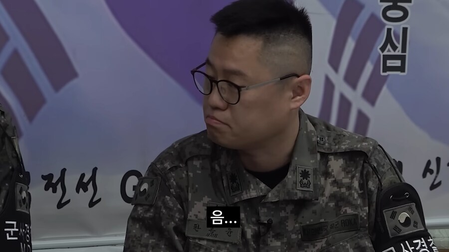 충주맨 이 장면 별 거 아닌데 웃기네 ㅋㅋㅋㅋ_5.png