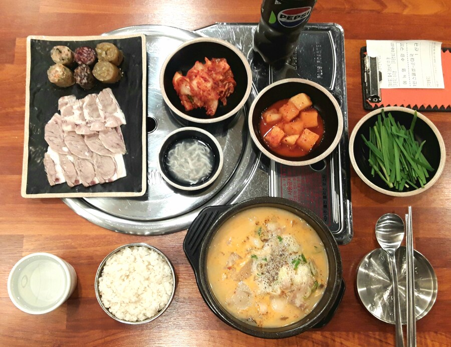 아침 일찍 순대국_4.jpg