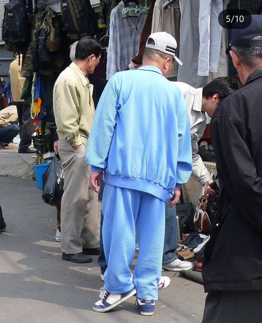 해외 패션 플랫폼에 소개된 동묘 할배 스트릿 패션.jpg_5.jpg