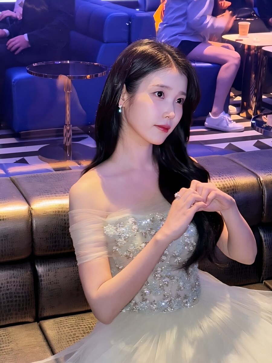 2025.07.19 아이유 인스타그램_15.jpg