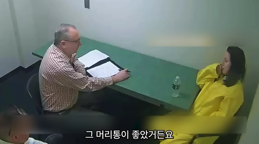 혐) 지하실에서 잘린 아들의 머리를 발견한 엄마_19.png