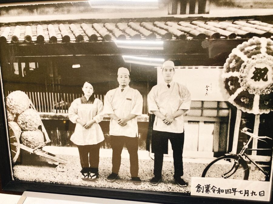뭔가 오래된 분위기의 초밥집 사진🍣_1.jpg