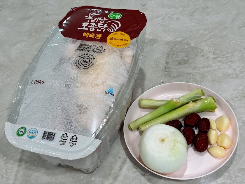 초복엔 닭백숙과 닭죽_2.jpg