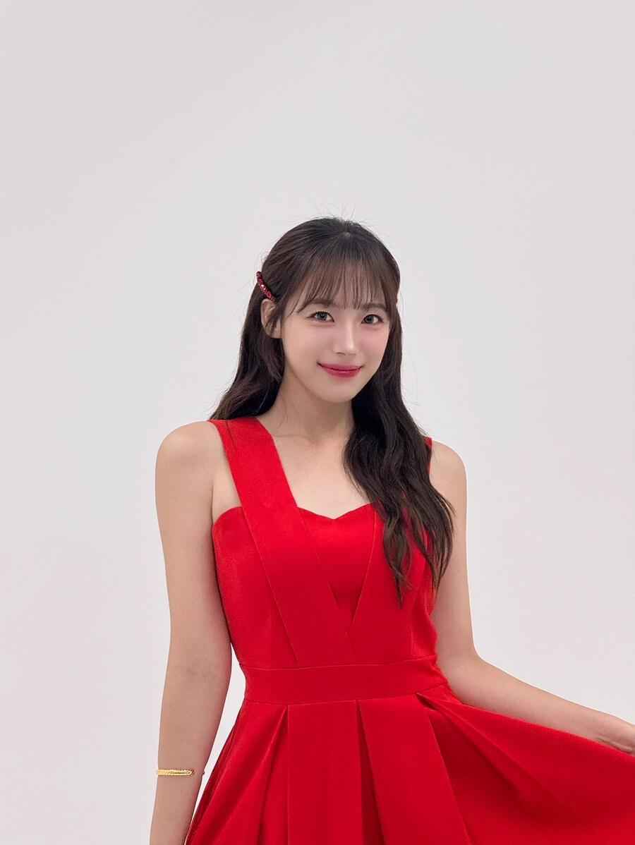 치어리더 하지원, 딱 달라붙는 '검스' 각선미…"아찔한 시선"_9.jpg