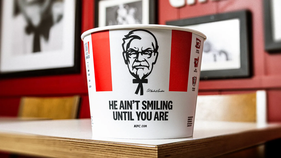 KFC 샌더스 할아버지 근황.jpg_2.webp