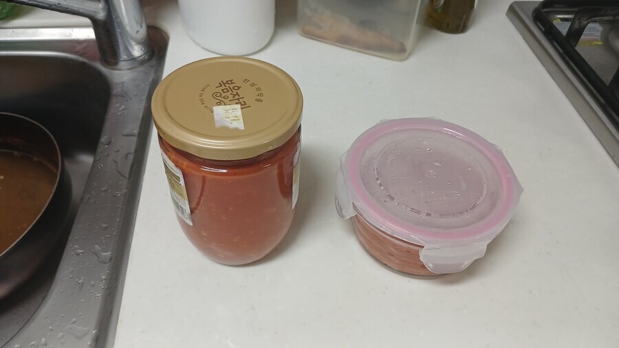 토마토소스 밤새 밖에 나뒀는데 괜찮으려나..._1.jpg
