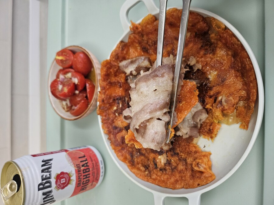 혼자먹는 미역죽 그리고 빨간맛 한상_4.jpg