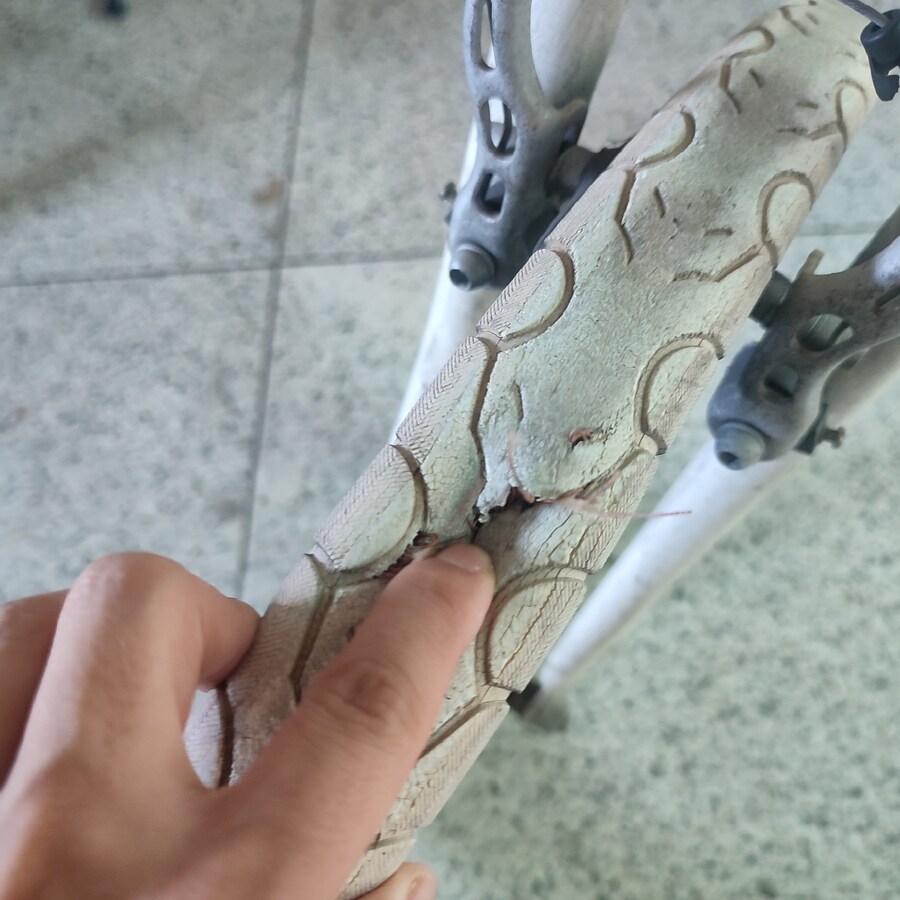 자전거를 새로 살까? 바퀴만 갈아서 탈까?_4.jpg