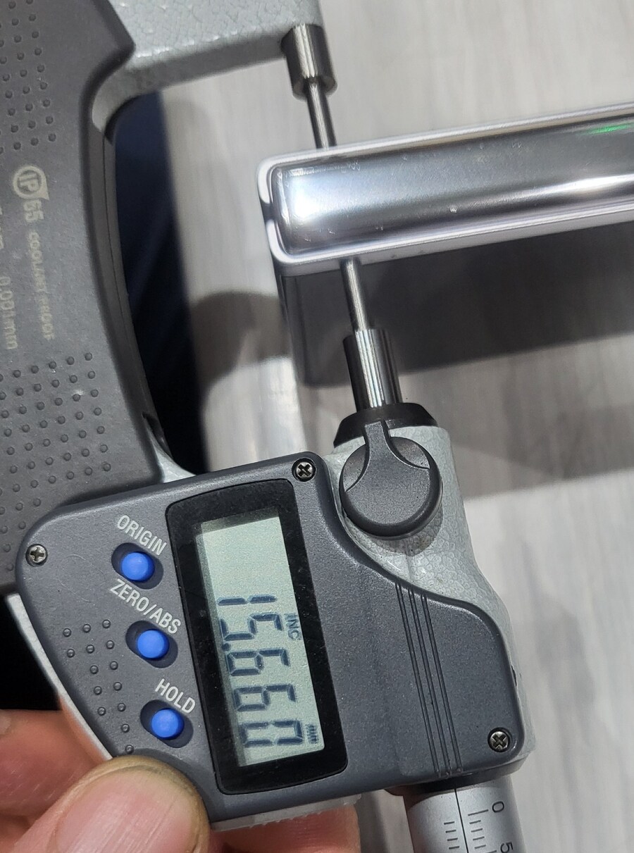 와 폴드 두께 진짜 얇네ㄷㄷ_1.jpg