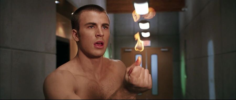 MCU) 휴먼토치 분위기 차이_1.jpg