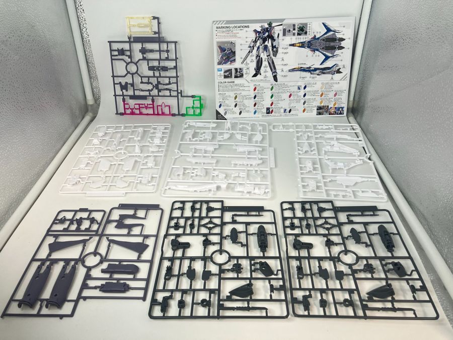 HG 1/100 VF-31J 지크프리드 하야테기 가조립 사진_3.jpg