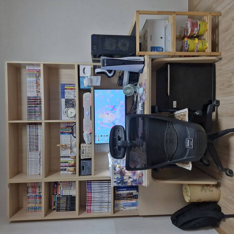 세는 나이로 32세 고립은둔청년의 방_1.jpg