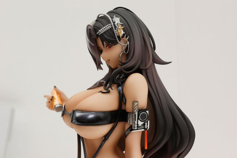 [APEX] 원페스 2025 여름 1/7 아주르 레인 & 니케 계열 전시 사진_3.jpg