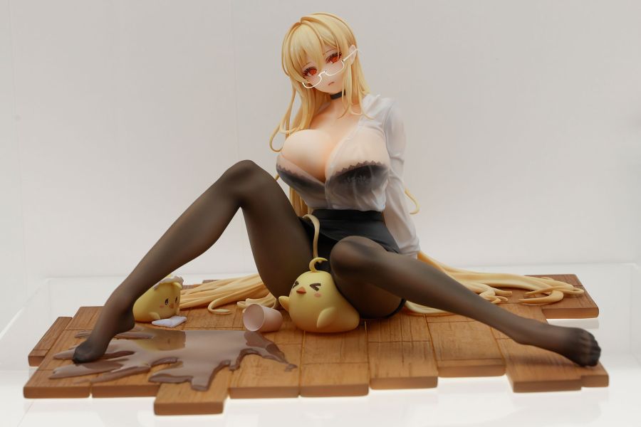 [APEX] 원페스 2025 여름 1/7 아주르 레인 & 니케 계열 전시 사진_17.jpg
