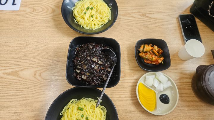 64년개업 60년넘은 조치원 노포 달인 간짜장 번암_5.jpg