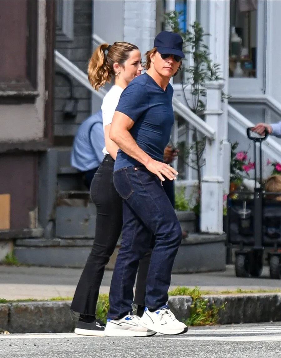 톰 크루즈의 새 여친 (공식?)_1.jpg