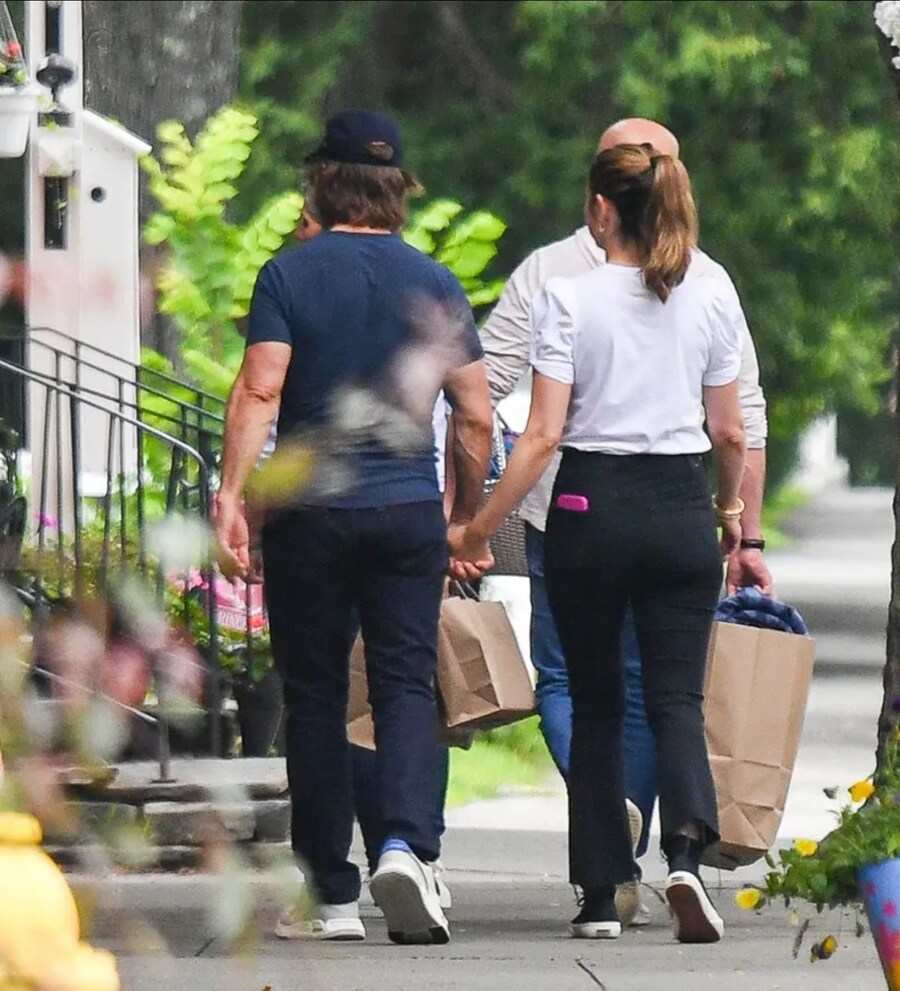 톰 크루즈의 새 여친 (공식?)_3.jpg