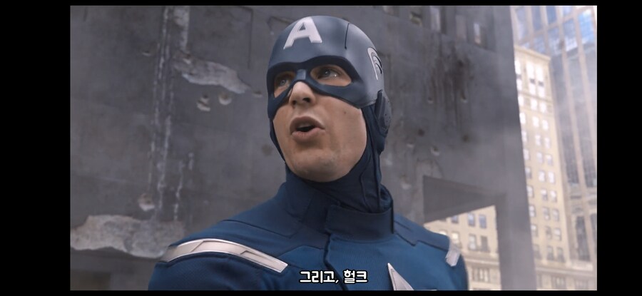 mcu)스티브가 버키에게 방패를 안준 이유_8.jpg