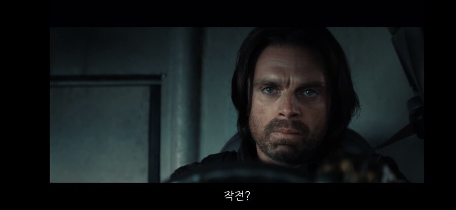 mcu)스티브가 버키에게 방패를 안준 이유_13.jpg