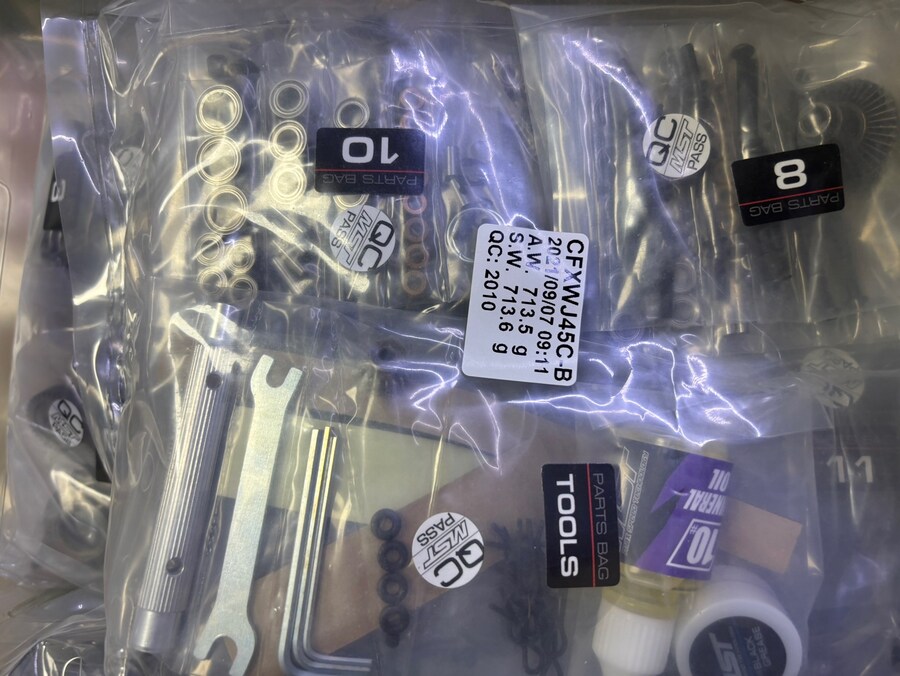 1/8 MST CFX-W J45C 완성_10.jpg