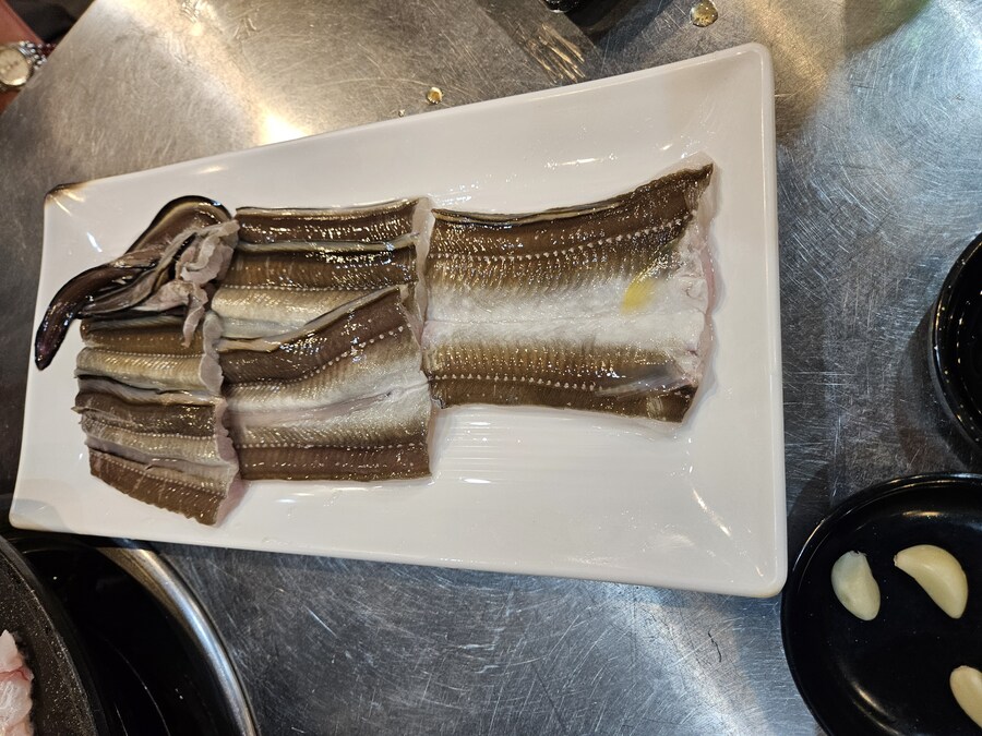 회 포함 수산물을 저렴한 가격에 먹을수 있는 경남 진해 동부회센타_18.jpg